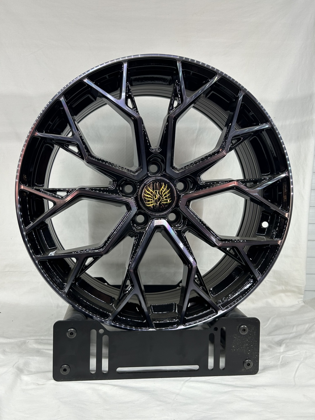 LKN Lkn5640 8x18/5x108 D65.1 ET35 4 диска черный, серебристый