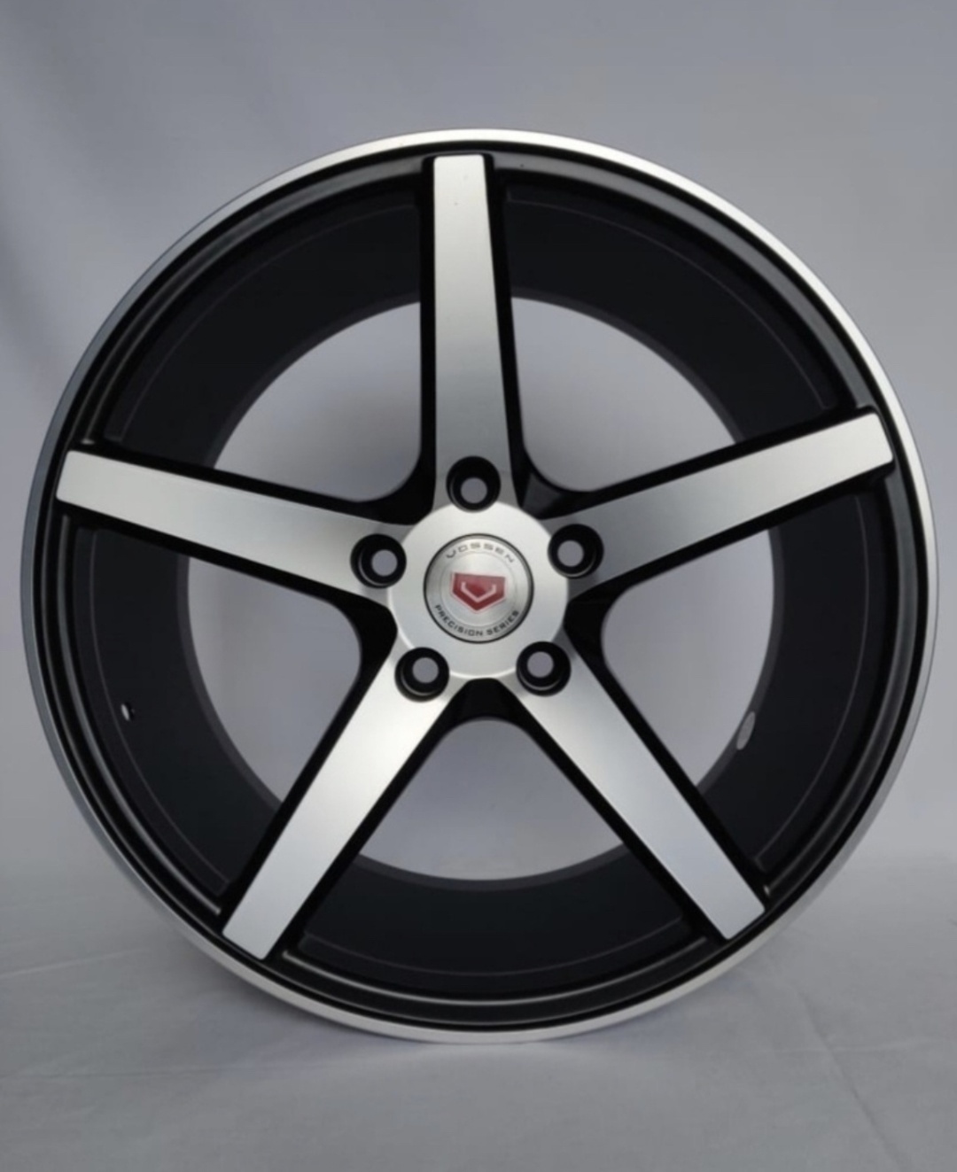 ACQ TAA377 8x17/5x114.3 D73.1 ET38 черный, серебристый