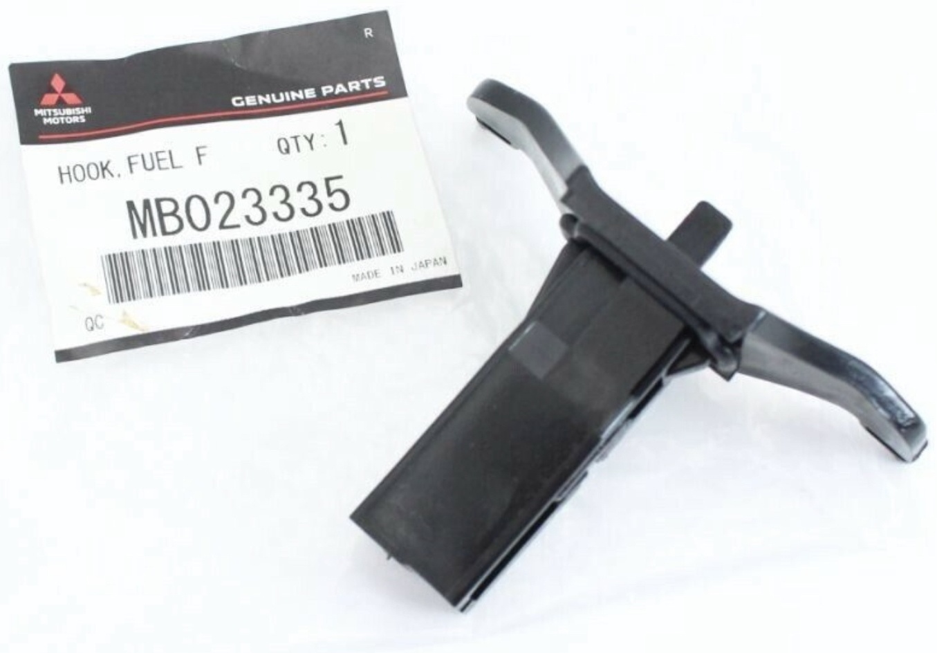 Mitsubishi кронштейн MB023335