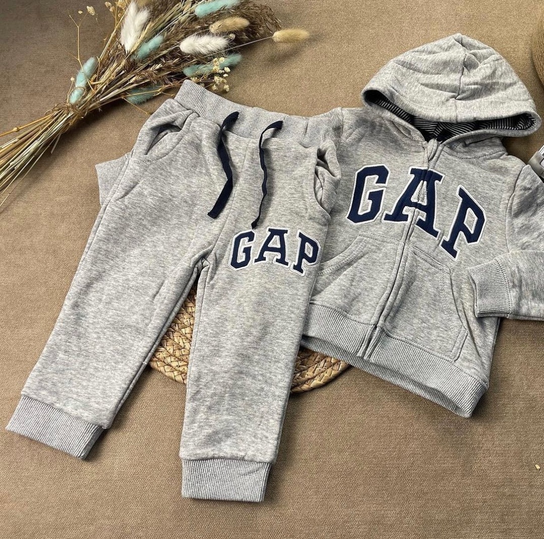 GAP серый