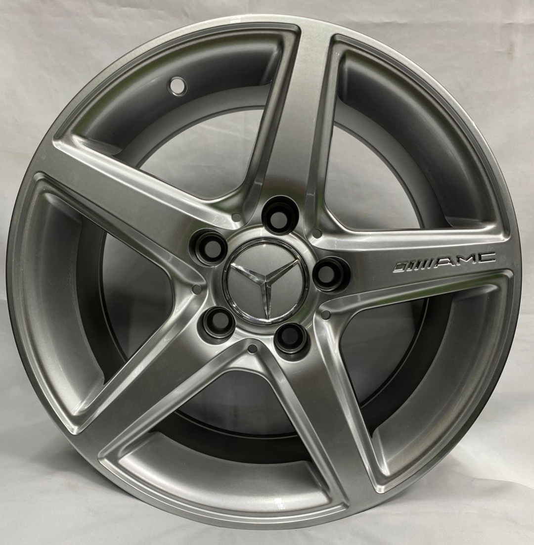 Replica CC147 5x15/5x112 D66.6 ET35 серебристый
