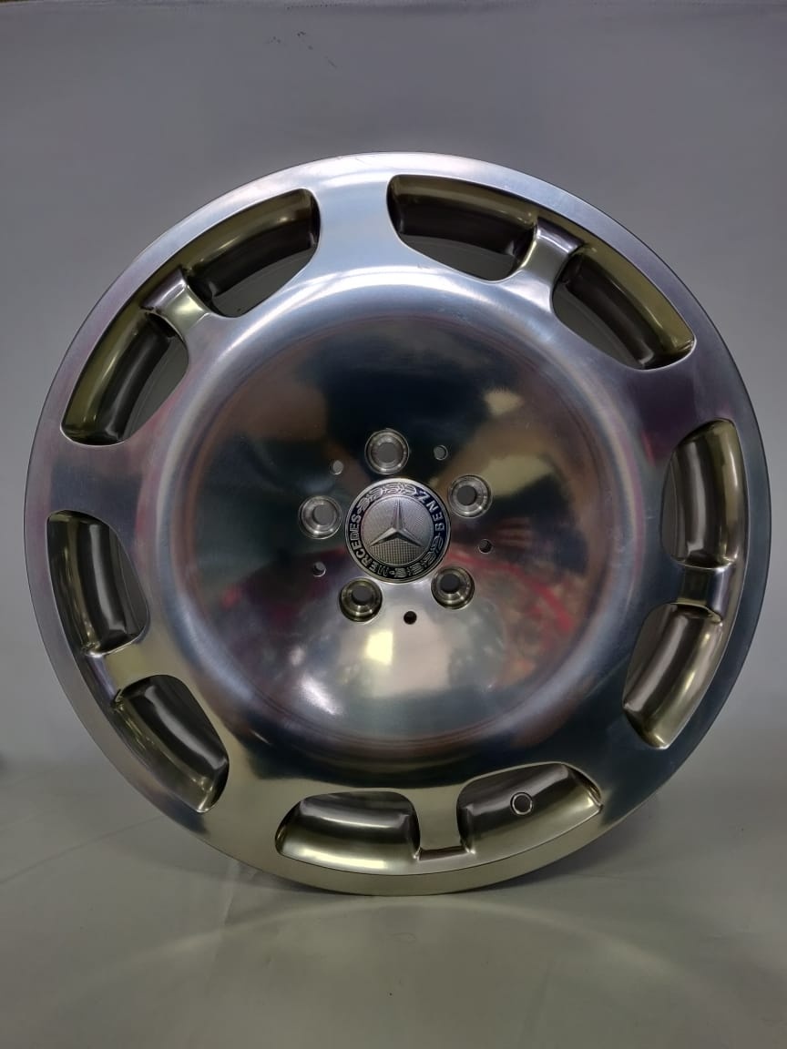 RS 1060 8x18/5x112 D66.6 ET35 серебристый