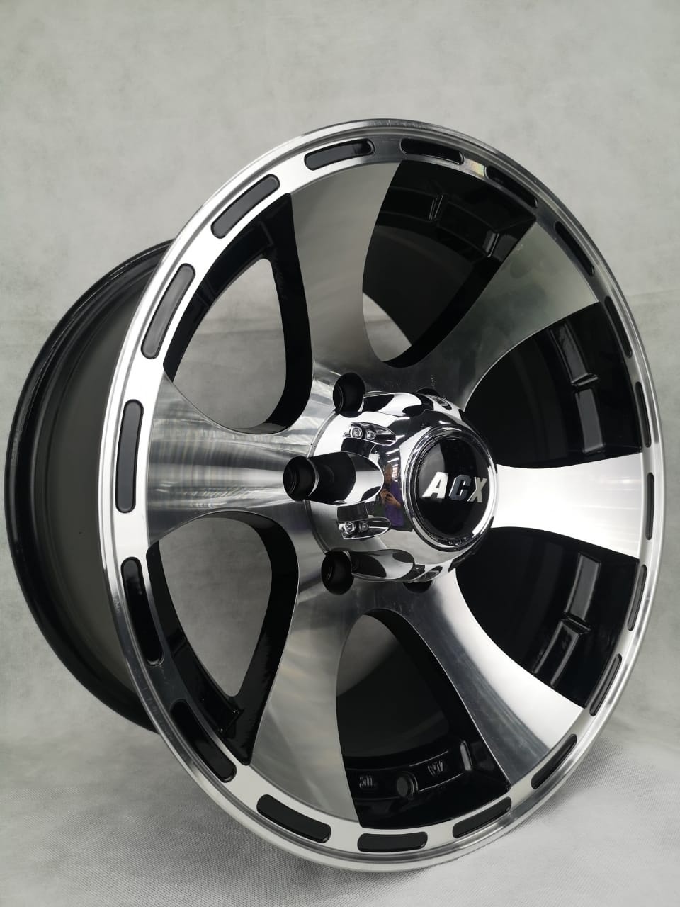 ACX 562 8x15/6x139.7 D110 ET10 черный, серебристый