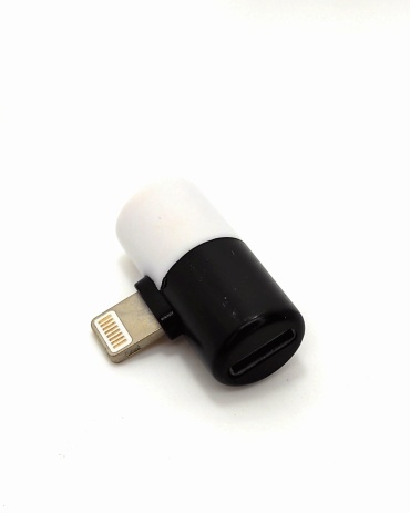 Переходник KIN Apple Lightning белый