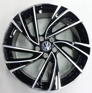 Volkswagen 5772 8x19/5x112 D57.1 ET45 4 диска черный, серебристый
