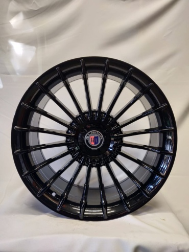 RS 1137 8.5x19/5x120 D72.6 ET35 4 диска черный