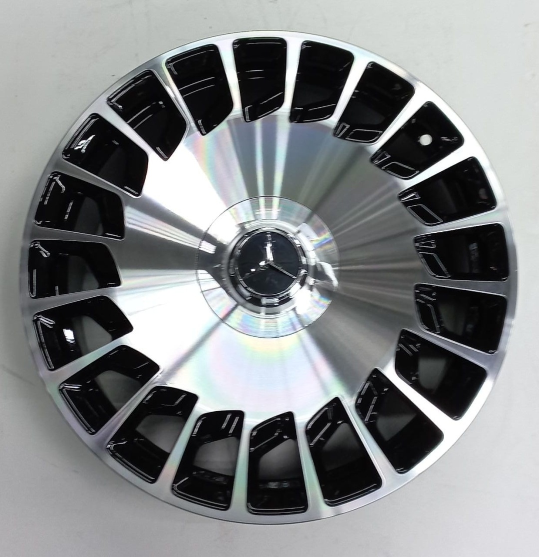 Mercedes-Benz 018 8.5/9.5x19/5x112 D66.6 ET35 черный, серебристый