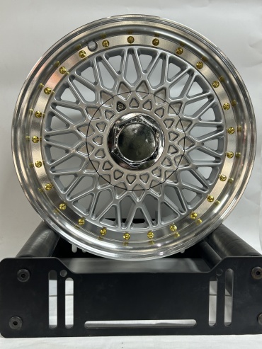 LKN Lkn144131 5.5x15/4x100 D73.1 ET30 4 диска серебристый