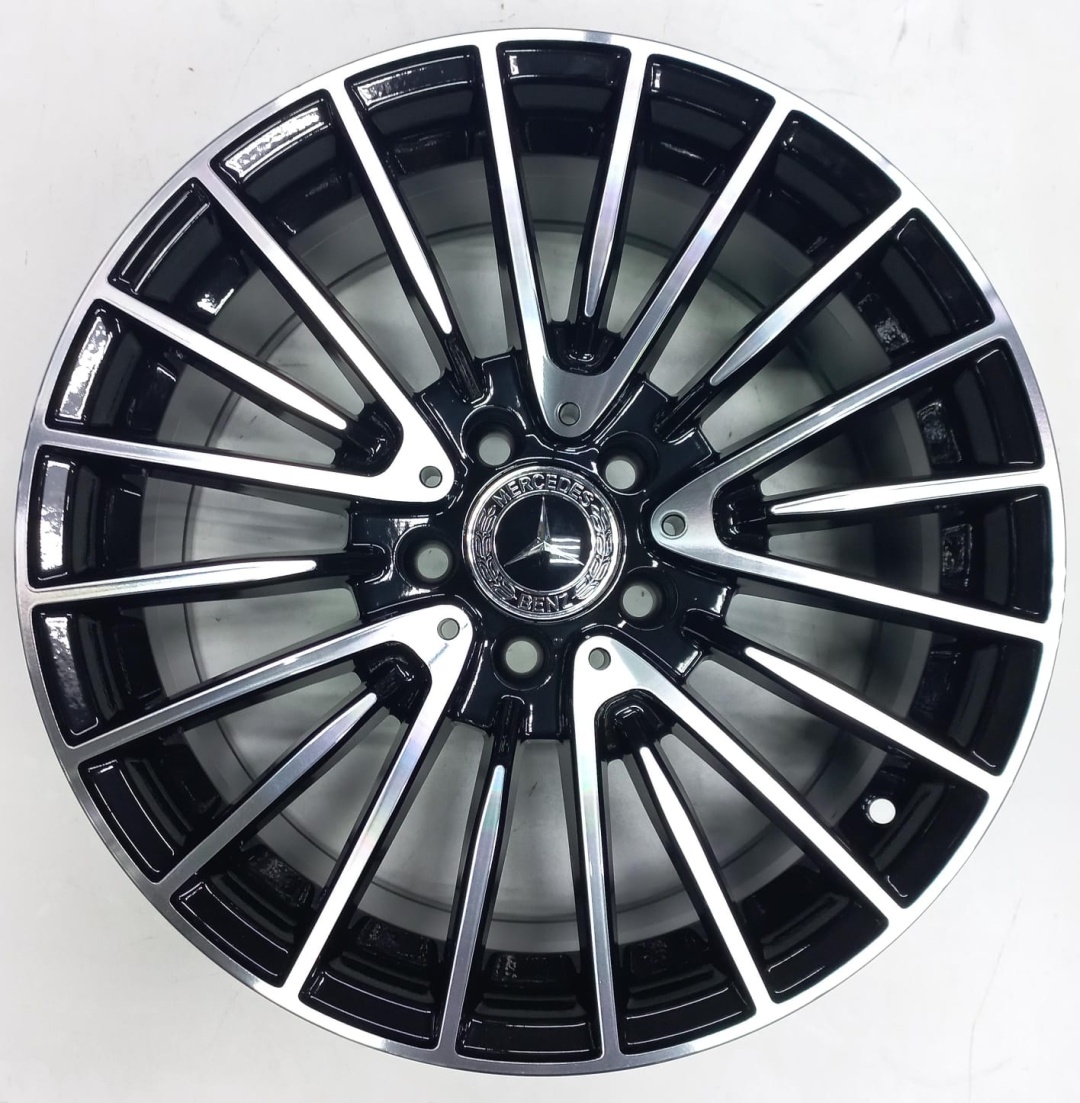 Mercedes-Benz Mercedes Benz 1779 8x17/5x112 D66.6 ET35 4 диска черный, серебристый