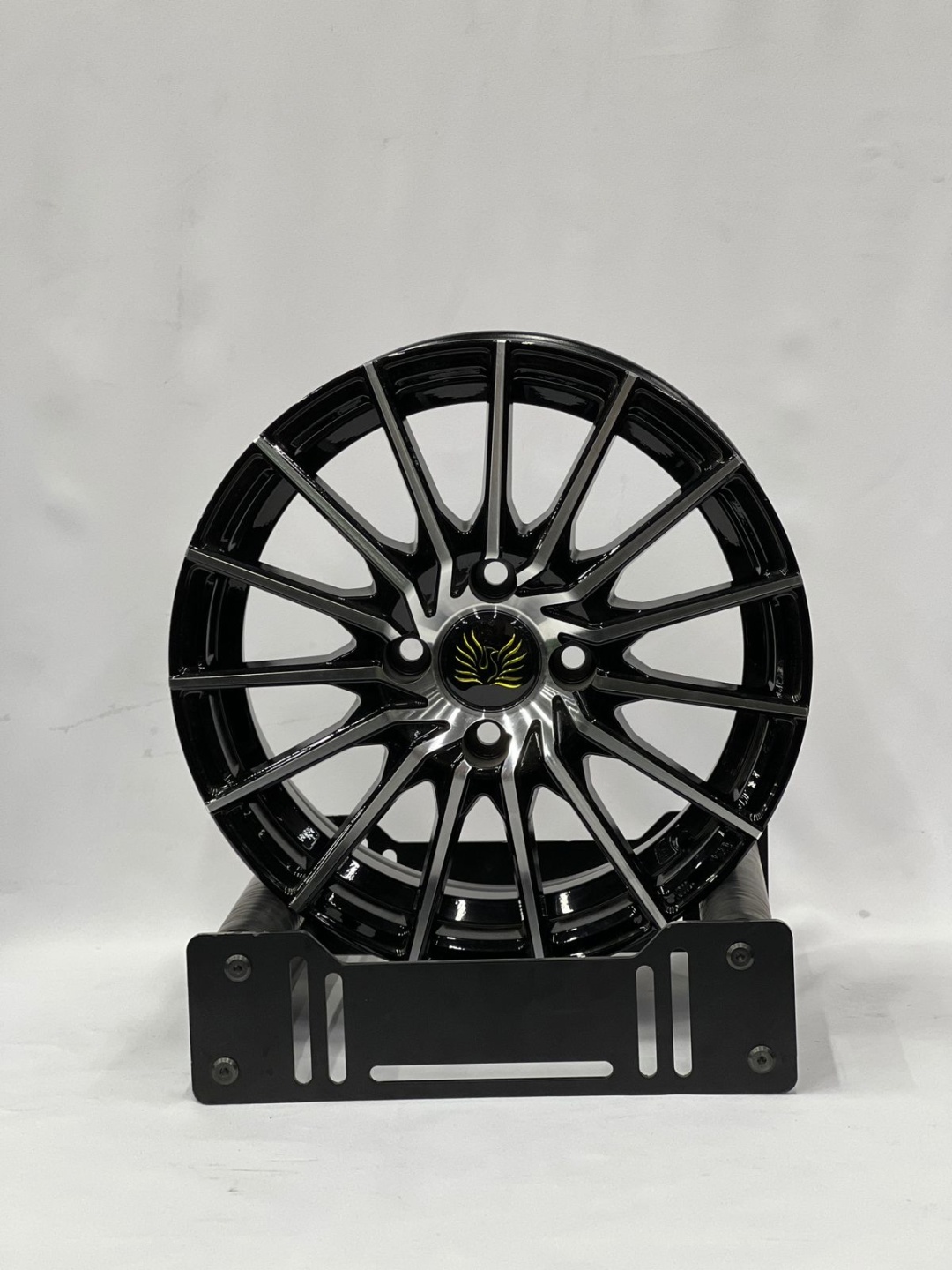 LKN Lkn2818 6x14/4x100 D67.1 ET35 4 диска черный, серебристый