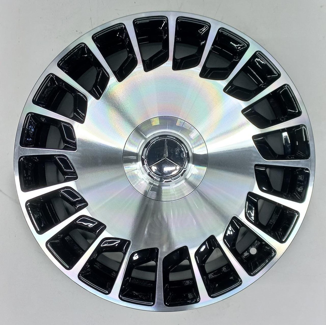 Wheels 019 8.5x19/5x112 D66.6 ET35 черный, серебристый
