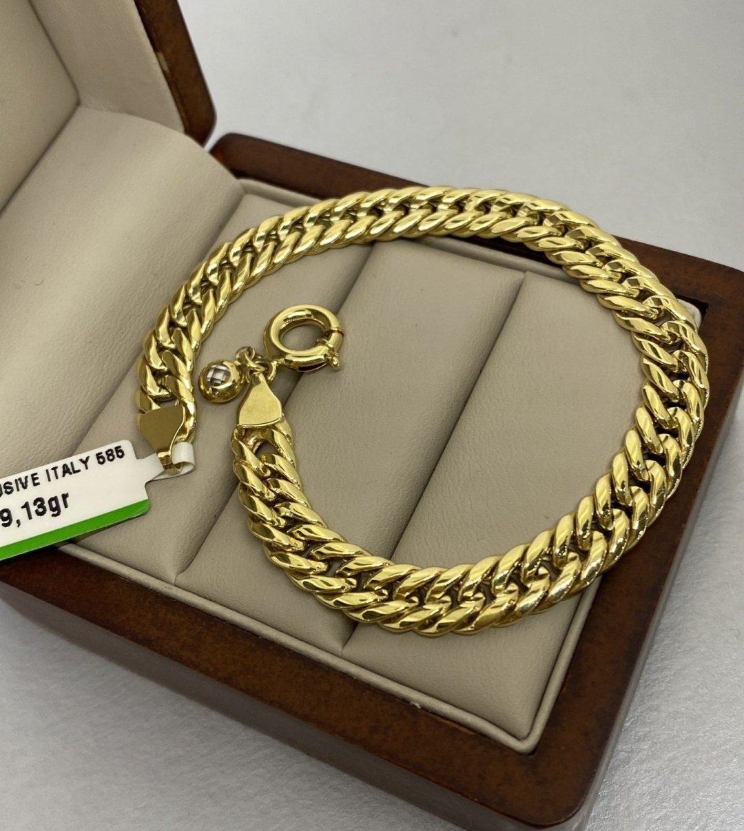 Exclusive Italy 18705063_597316 длина 20 см, вес 9.13 г золото, плетение бриз