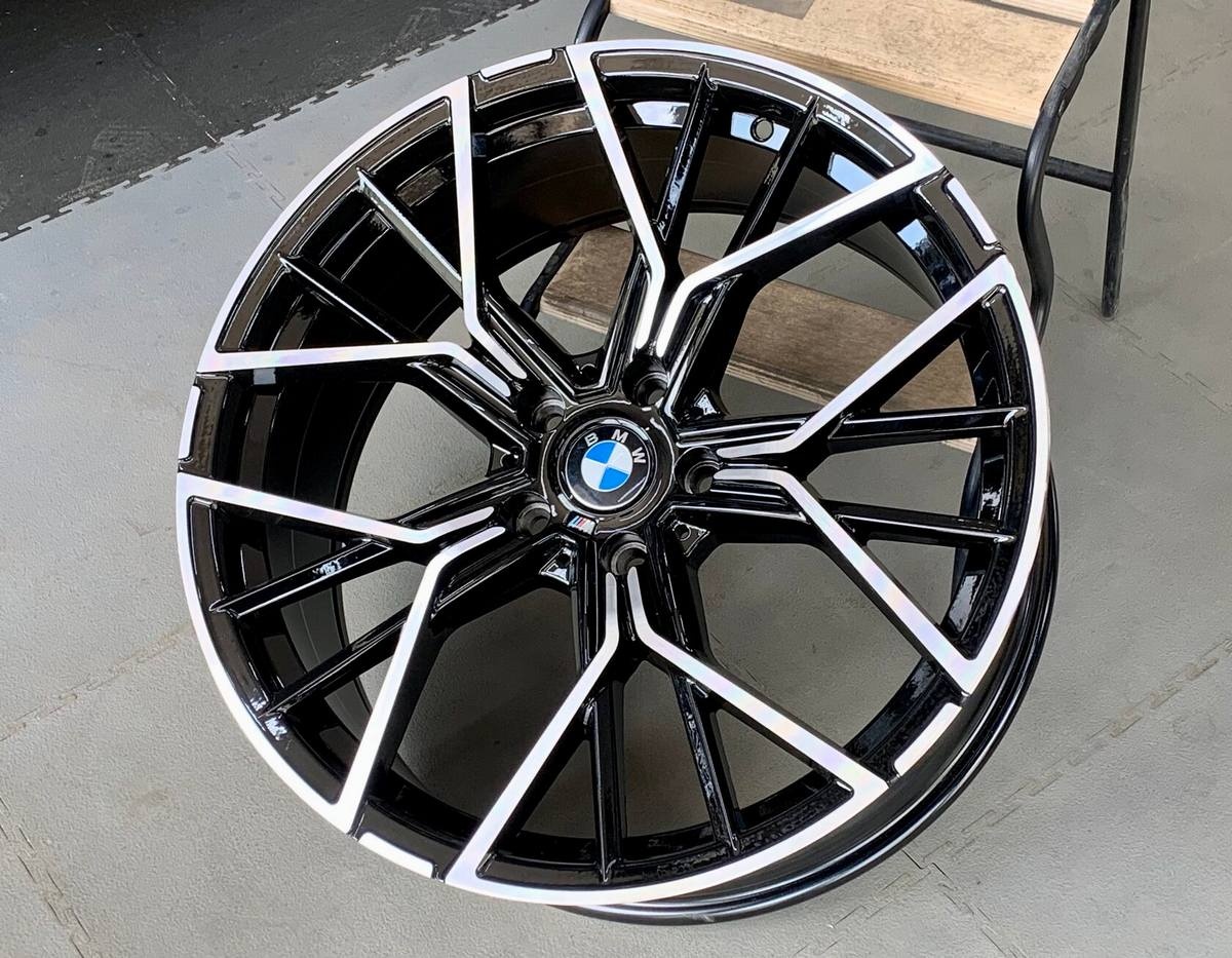 885 BMF 8.5x20/5x112 D66.6 ET26 4 диска черный, серебристый, графит
