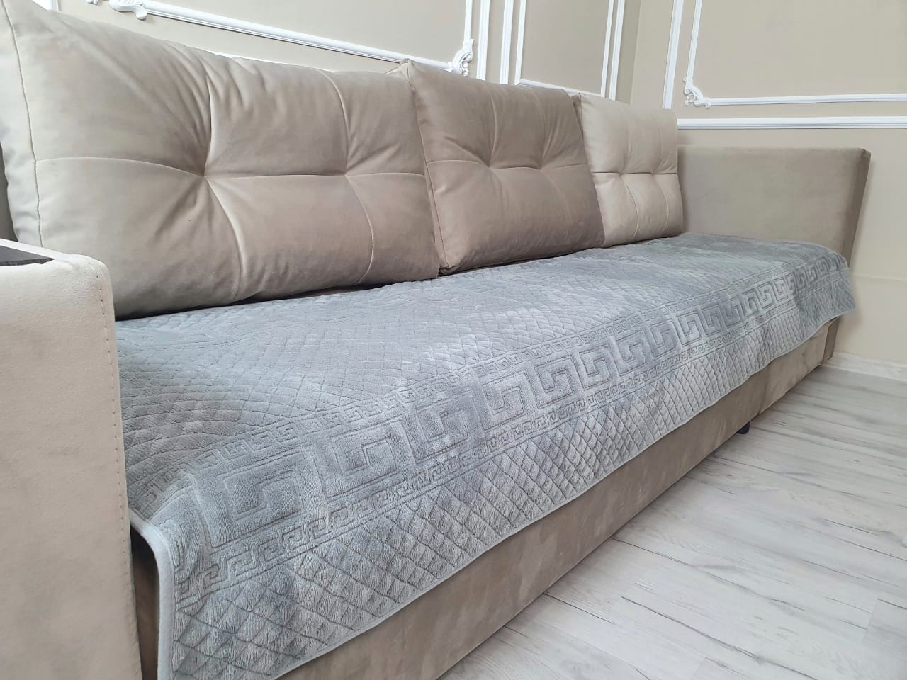 Elaman Hometextile накидка для дивана Флок-велюр 197 серый 90x300 см
