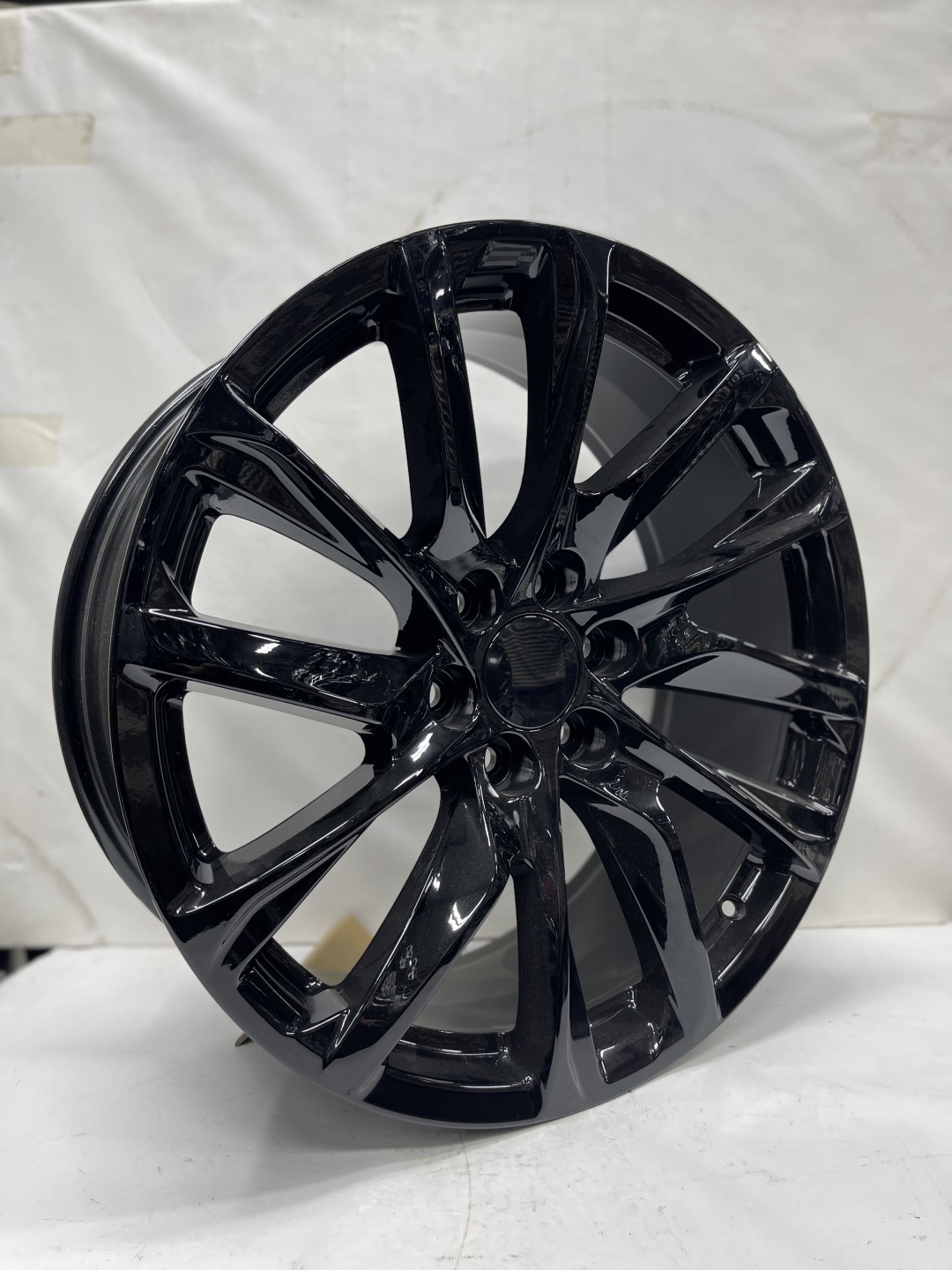 HP Wheels 919 9x22/6x139.7 D87.1 ET28 черный