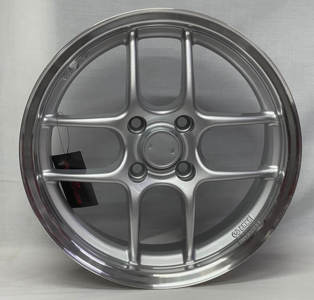 Replica 155 7x15/4x100 D73.1 ET35 серебристый