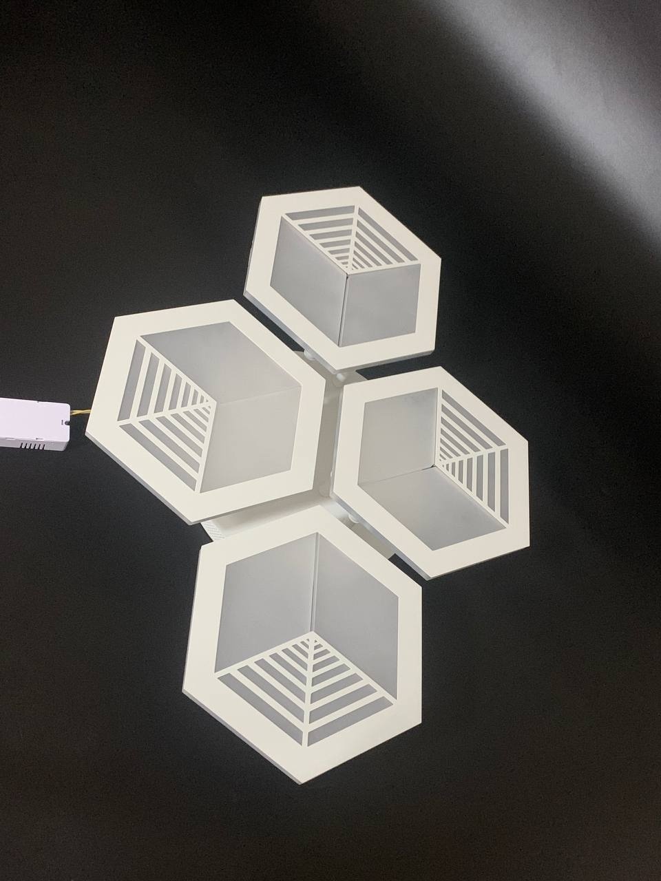 Люстра потолочная SAKZ LED, кол-во ламп: 4 шт