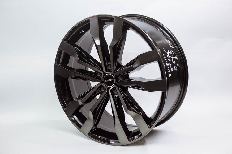 Auher 5478 8.5x20/5x112 D66.56 ET38 черный
