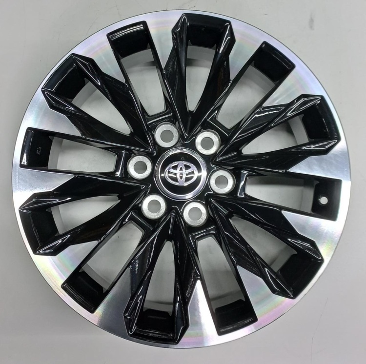 Toyota 1734A 9x22/6x139.7 D95.1 ET50 черный, серебристый