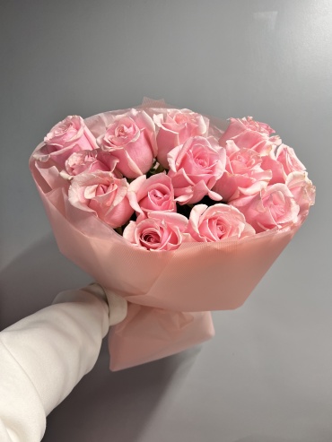 Talan flowers моно-букет в оформлении роза 15 шт 50 см