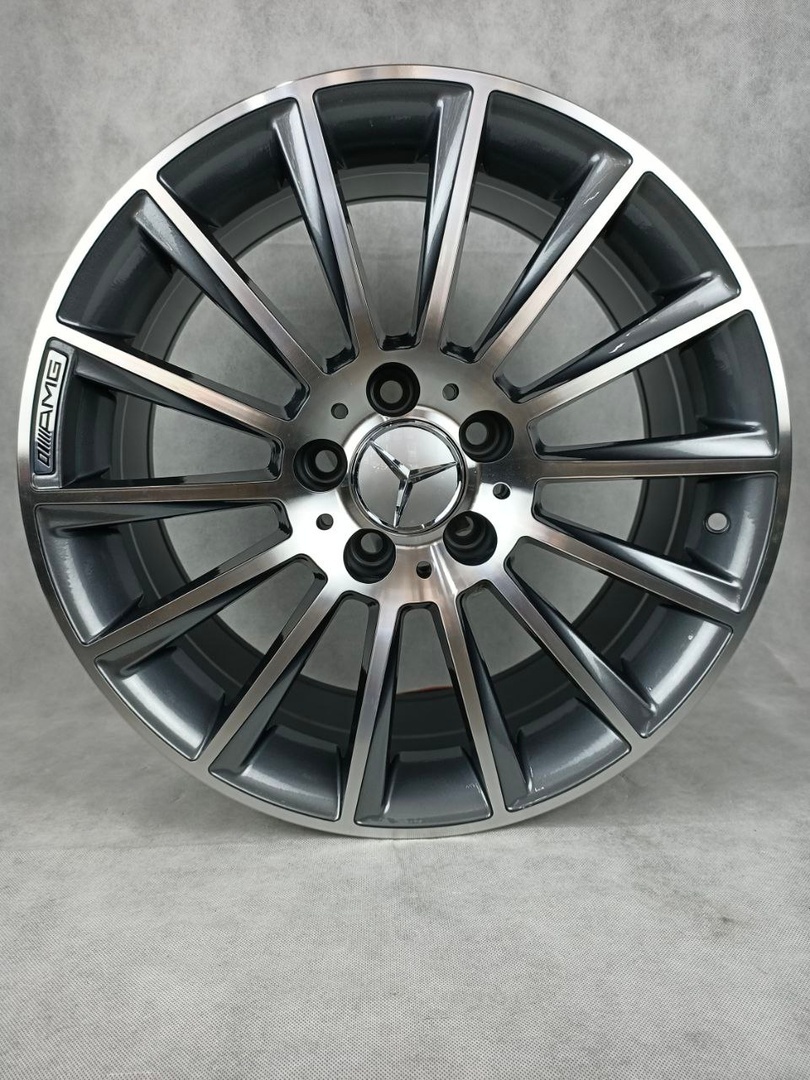 Auher 3178-45 8x17/5x112 D66.6 ET35 серебристый