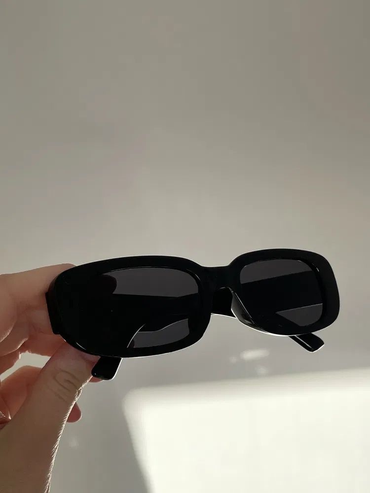 Солнцезащитные очки овальные однотонные