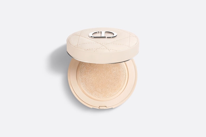 Пудра Dior Forever Cushion Powder рассыпчатая 010 Fair светло-бежевый