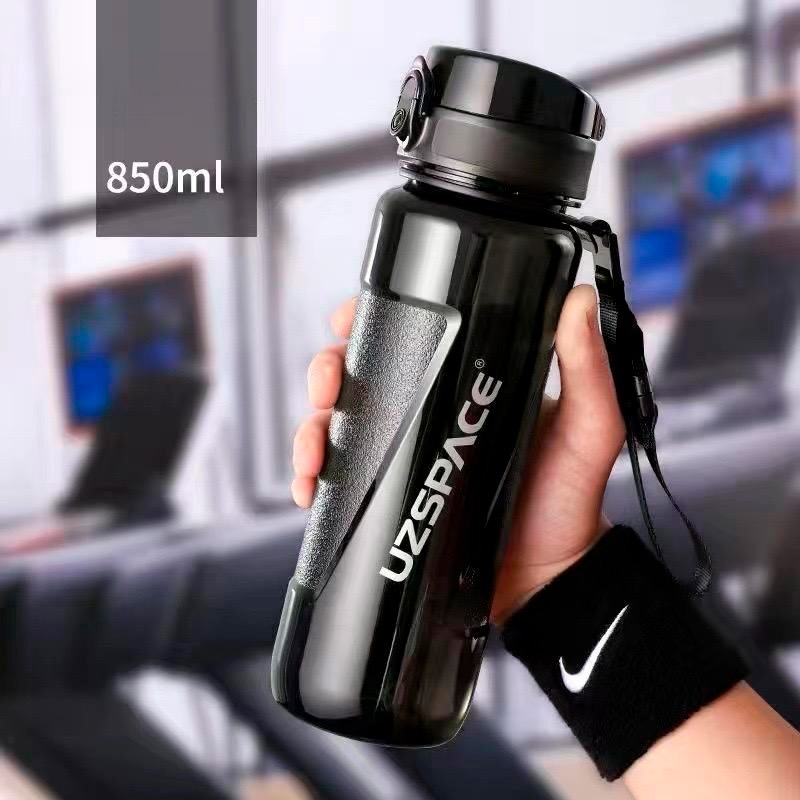 M&K 5555 0.85 л, пластик, силикон, тритан