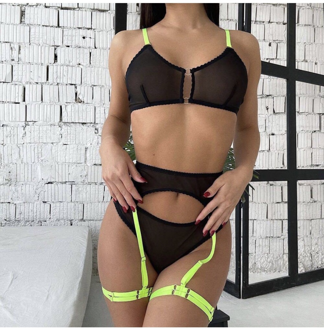 Комплект Shantal Lingerie черный, зеленый