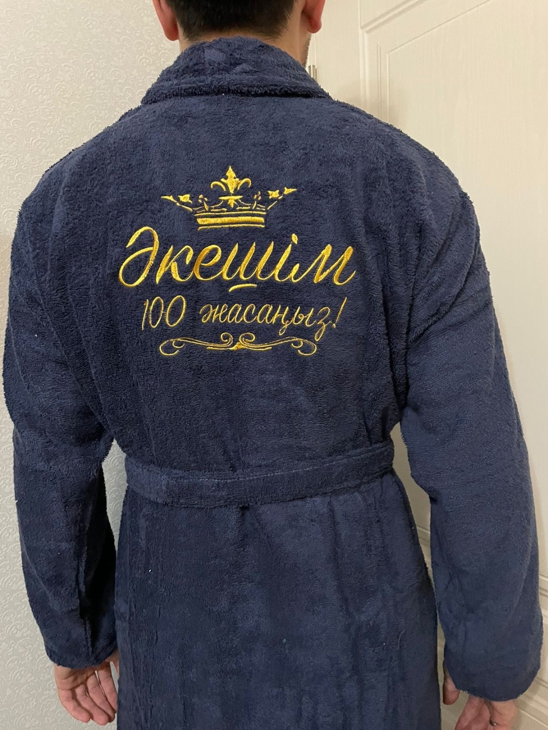 Қыздар сиқырды алып сорады Былғарыдан жасалған қожайынның порно фотосы