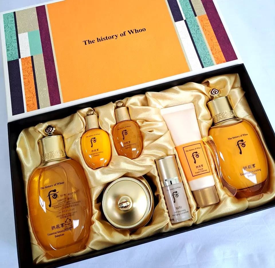 The History of Whoo Essential Moisturizing набор по уходу за лицом для женщин