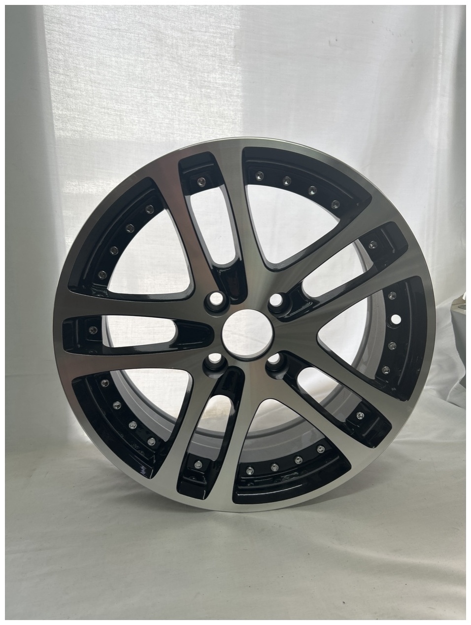 SSM 456 6.5x16/4x98 D58.6 ET35 черный, серебристый