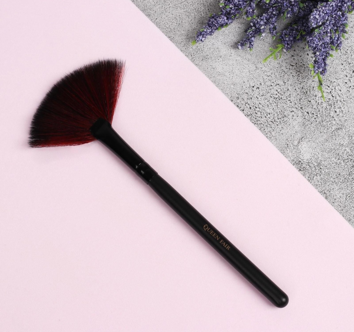 Queen fair кисть веерная Black 1 шт