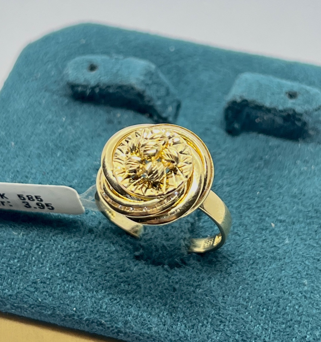 Zhanar Gold R8426 размер 19 вес 3.95 г золото, без вставок
