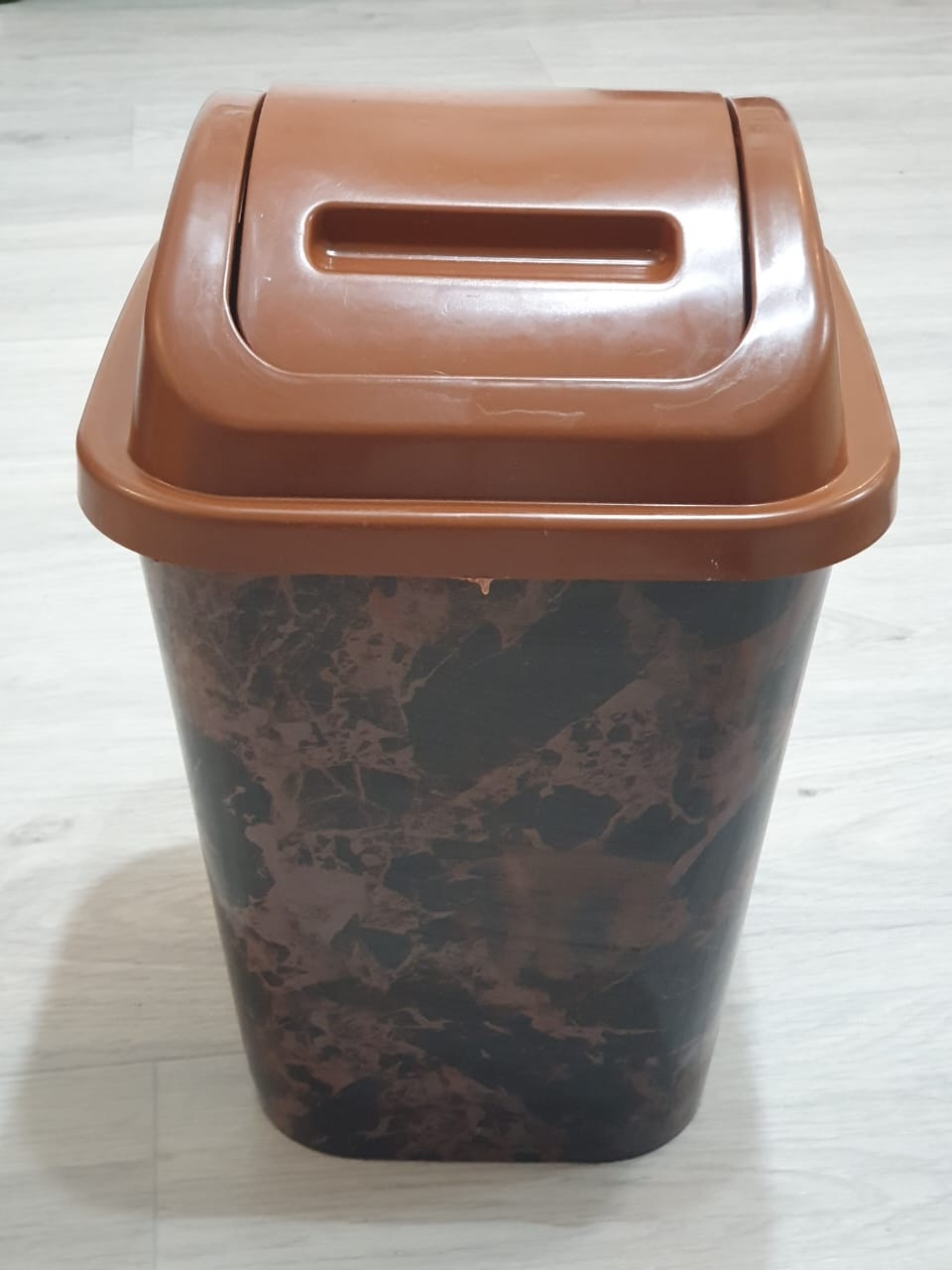 Урна с крышкой G.I.P 10 л