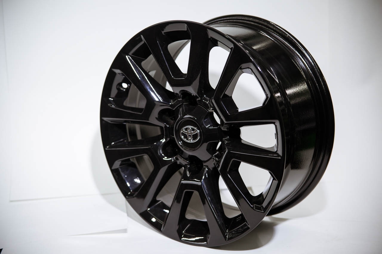 RS 417 7.5x17/6x139.7 D106.2 ET25 черный