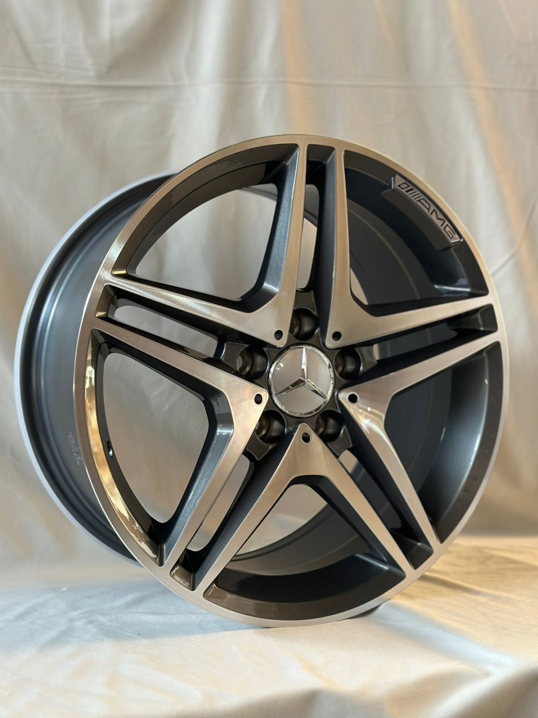Replay BK443 8x17/5x112 D66.6 ET35 4 диска серебристый, серый