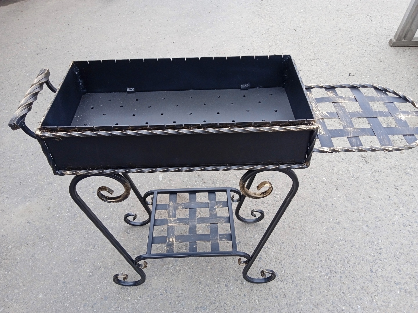 Мангал стационарный 30x60x80 см, сталь