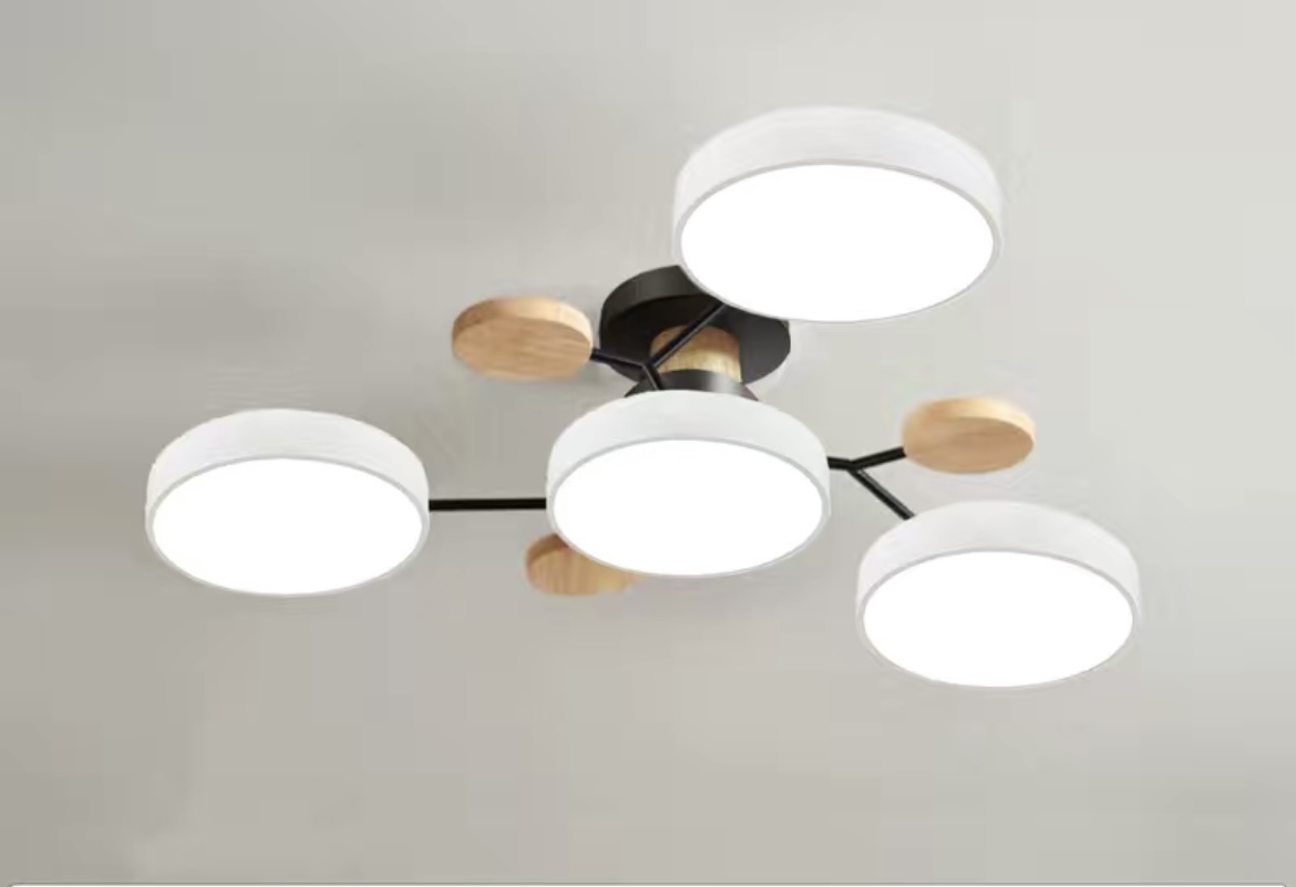 Люстра потолочная LED, кол-во ламп: 4 шт