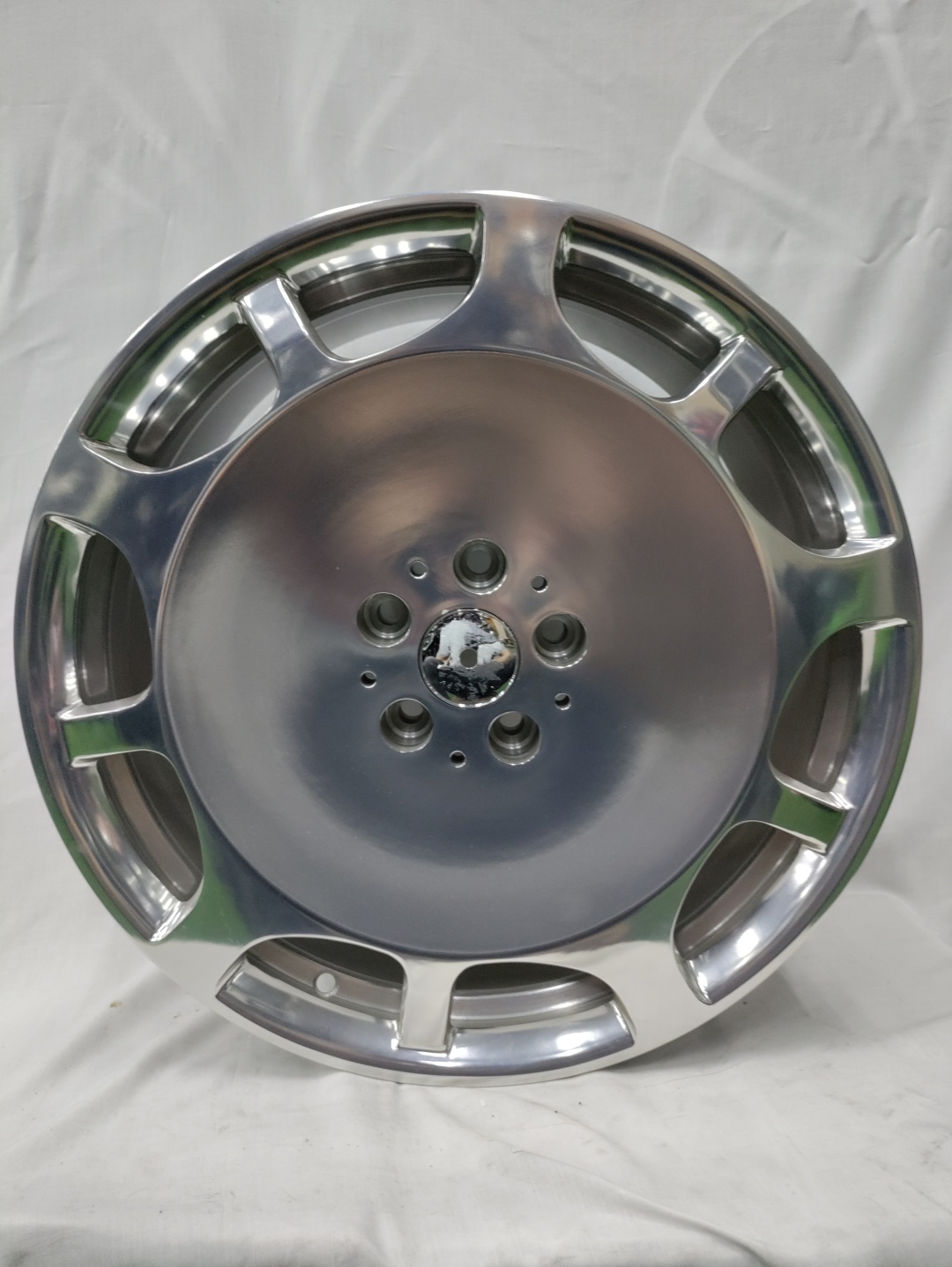 LKN Lkn813 8.5/9.5x19/5x112 D66.6 ET35.43 серебристый