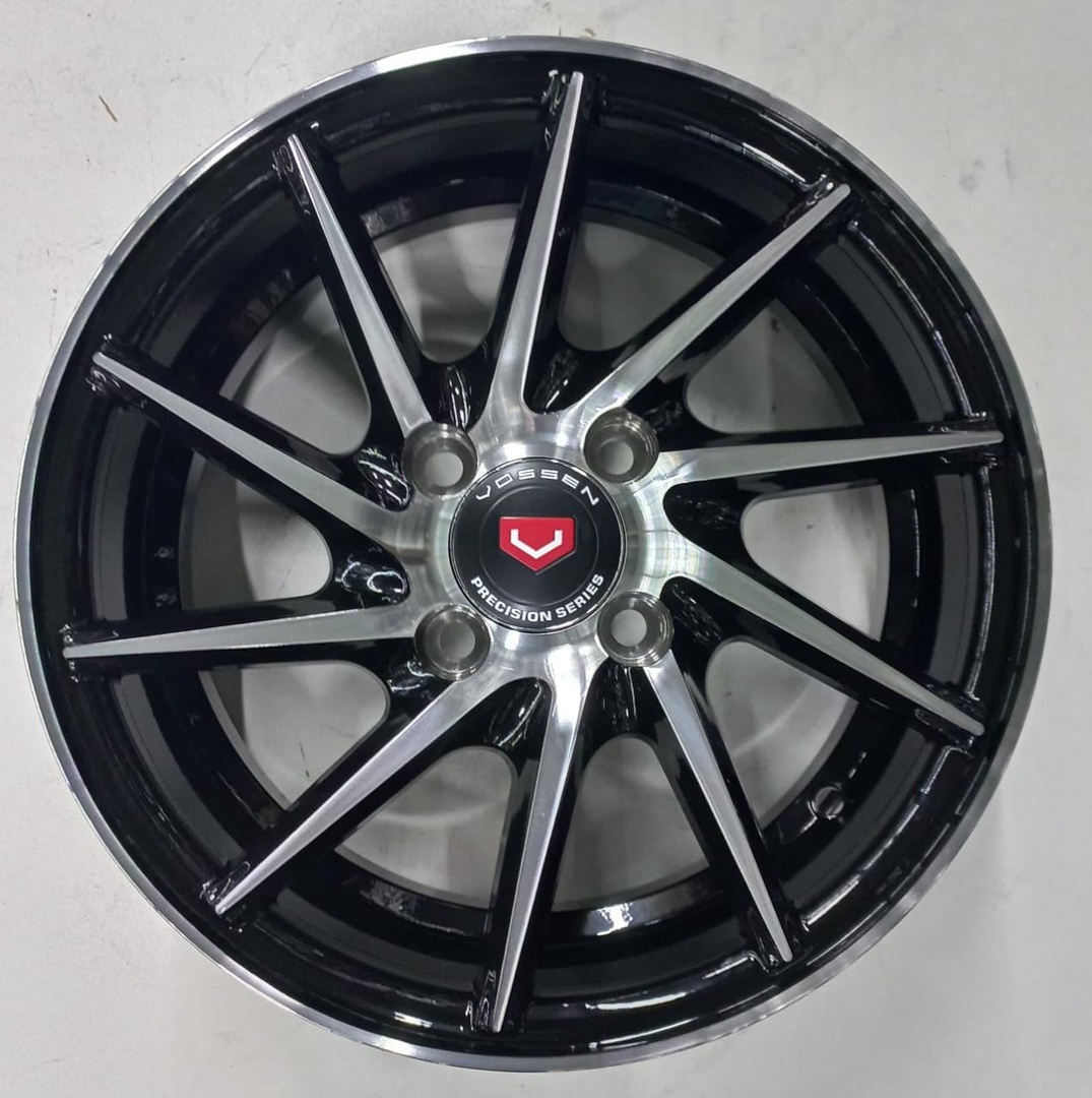 Vossen CVT 6x14/4x100 D67.1 ET35 черный