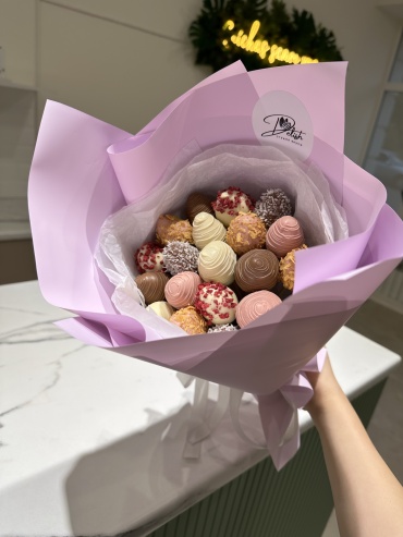 Букет из клубники в шоколаде 5637012_647868 25х26