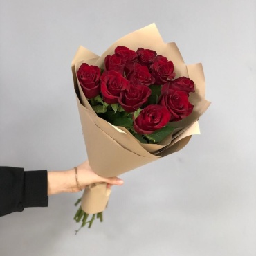 FloraLux моно-букет с открыткой роза 11 шт 50 см