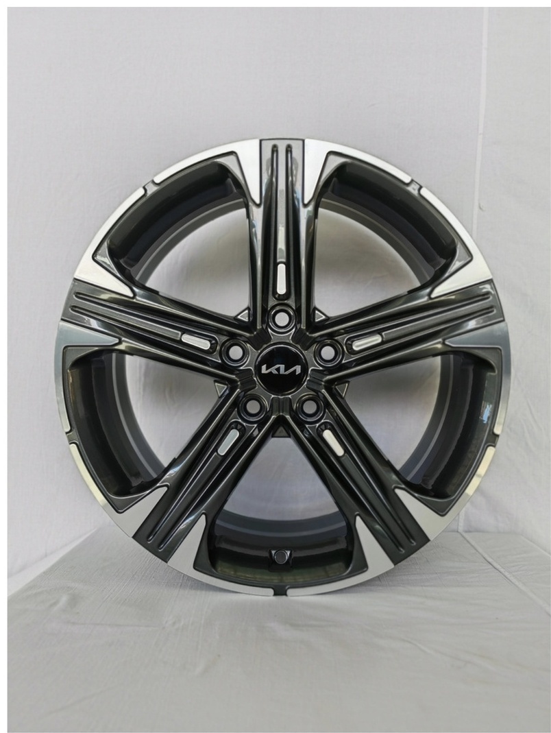 SSM 9876 7.5x18/5x114.3 D67.1 ET48.5 черный, серебристый