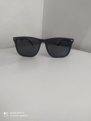 Polarized квадратные поляризованные