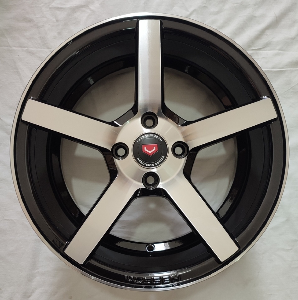 Vossen RT3 7x15/4x98 D58.6 ET30 4 диска черный, серебристый