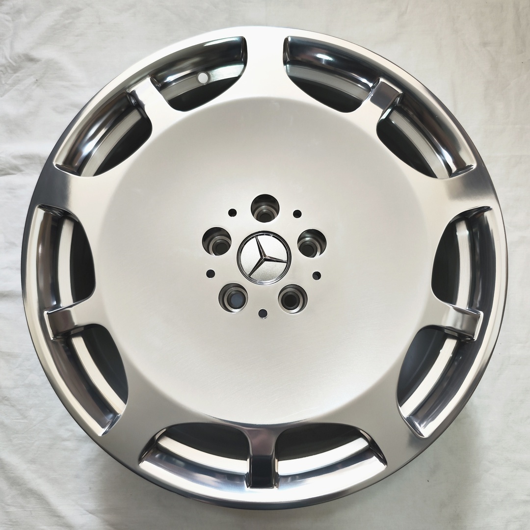 Wheels 007 8.5/9.5x19/5x112 D66.6 ET35 серебристый