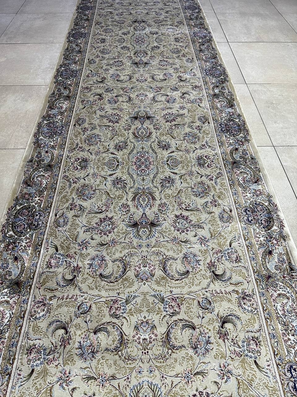 Ковровая дорожка Valentis короткий ворс, вискоза, шелк, 80 см x 3 м