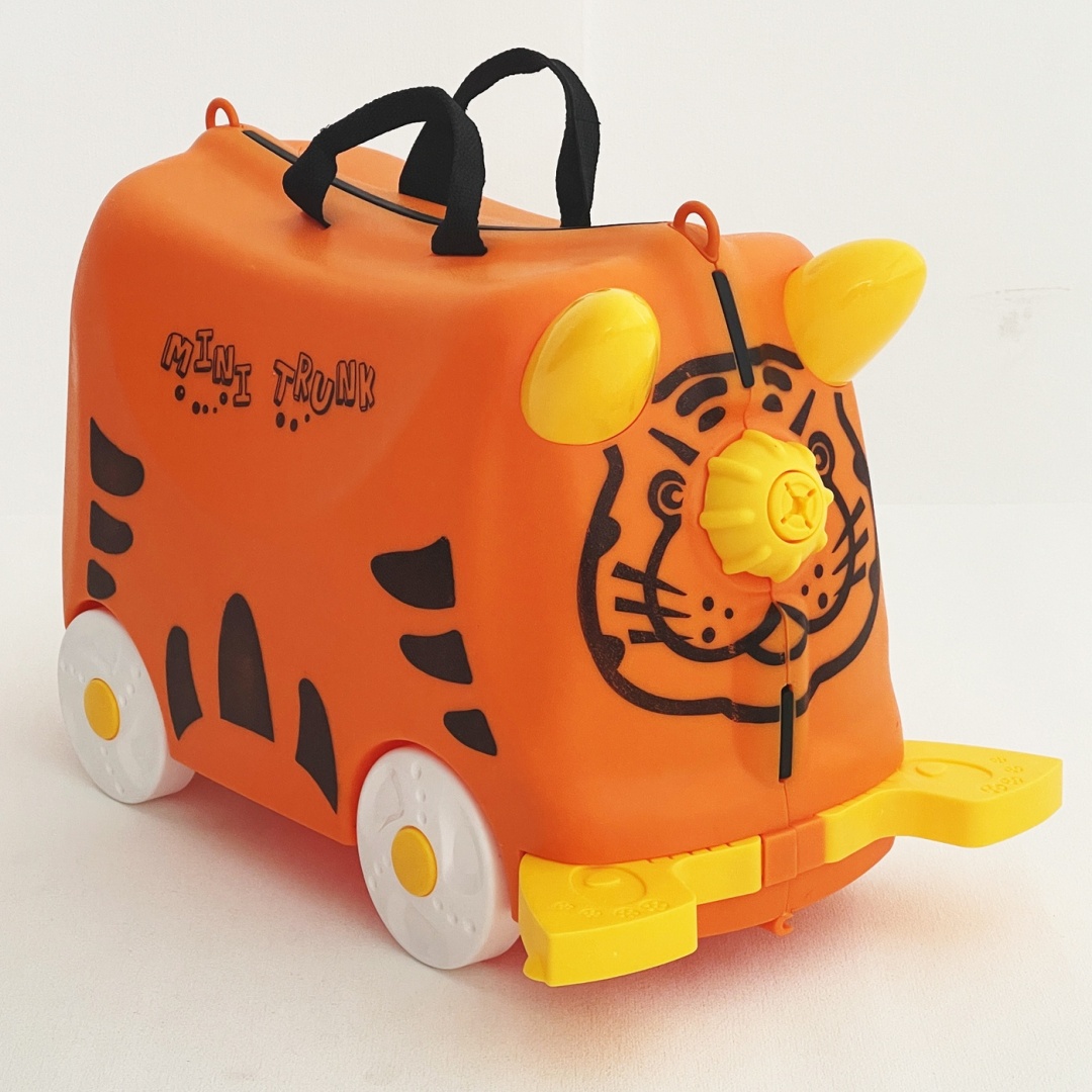 Чемодан Trunki 0101032037/002 пластик, текстиль 18 л оранжевый