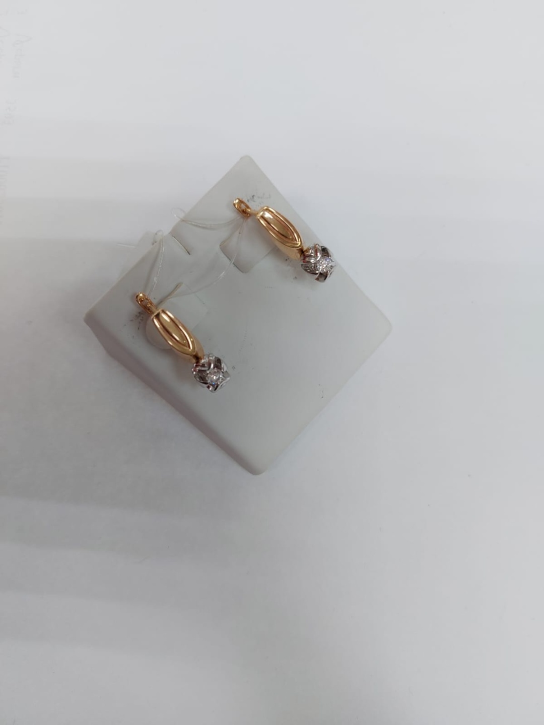 Серьги София 273100113 вес 5.4 г золото, бриллиант